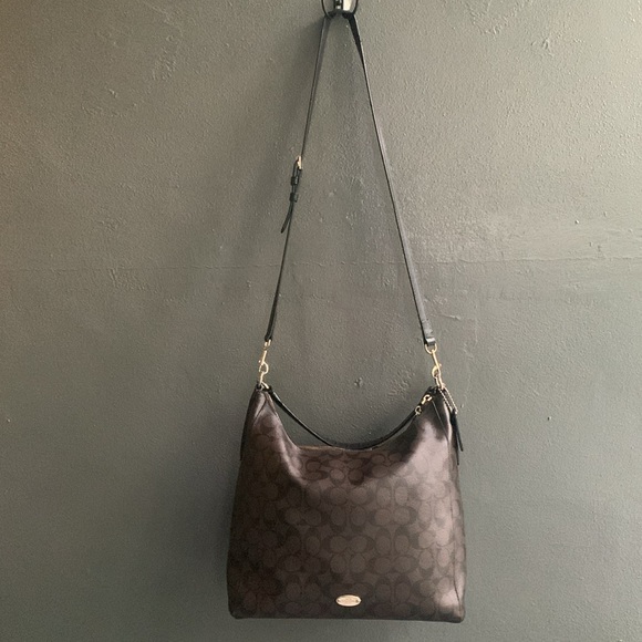 Coach - Picture 4 of 12